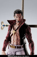 one-piece-dracule-mihawk-hawkeye-shf-pose-5