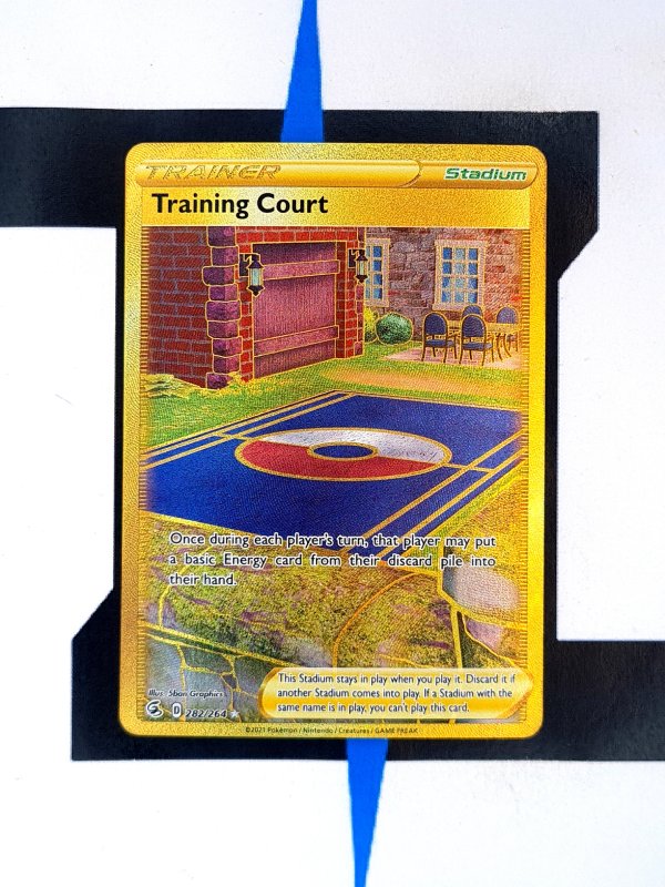 pokemon-karten-training-court-goldene-karte-fusion-strike-englisch