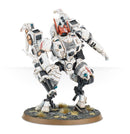 warhammer-40k-combat-patrol-tau-empire-commander-in-vollstrecker-kampfanzug-variante