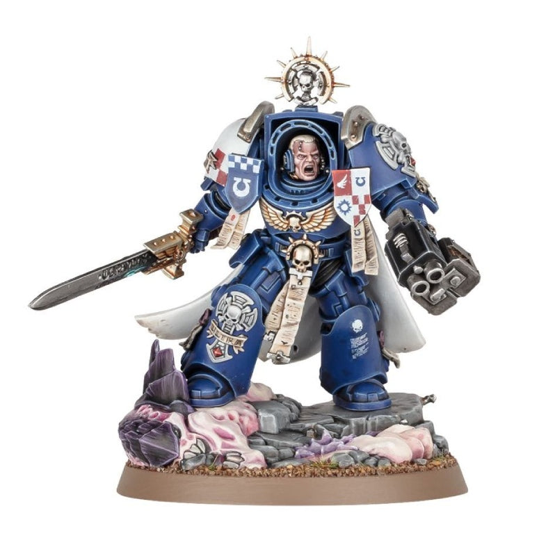 warhammer-40k-starterset-deutsch-space-marines-captain-in-terminatorruestung-nahaufnahme